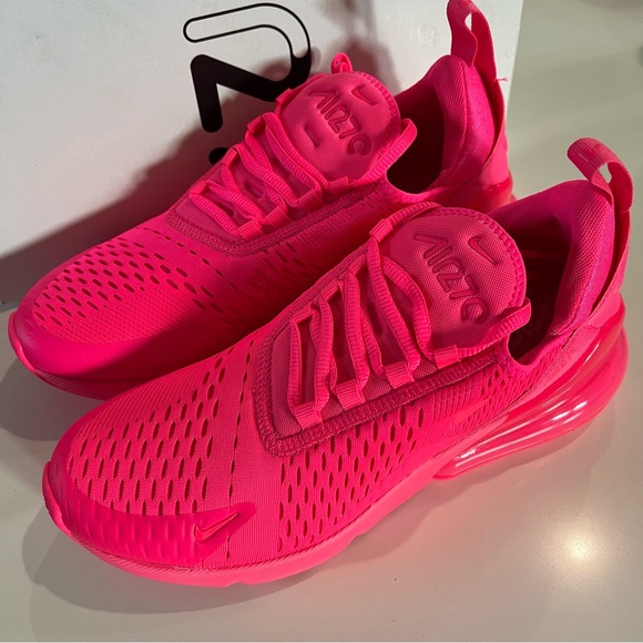 Nike Air Max 270 Hyper Pink Bubblegum Triple Athletic Shoes Womens US Size 9 - Picture 1 of 10